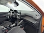 Peugeot e-2008 EV ACTIVE PACK 50 kWh | 3 FASE | CLIMA | PDC | NAVI via APPLE CAR PLAY & ANDROID AUTO | 16'' LM VELGEN | CRUISE | ELECTRIC | AUTOMAAT |
