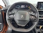 Peugeot e-2008 EV ACTIVE PACK 50 kWh | 3 FASE | CLIMA | PDC | NAVI via APPLE CAR PLAY & ANDROID AUTO | 16'' LM VELGEN | CRUISE | ELECTRIC | AUTOMAAT |