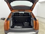 Peugeot e-2008 EV ACTIVE PACK 50 kWh | 3 FASE | CLIMA | PDC | NAVI via APPLE CAR PLAY & ANDROID AUTO | 16'' LM VELGEN | CRUISE | ELECTRIC | AUTOMAAT |