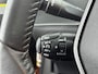 Peugeot e-2008 EV ACTIVE PACK 50 kWh | 3 FASE | CLIMA | PDC | NAVI via APPLE CAR PLAY & ANDROID AUTO | 16'' LM VELGEN | CRUISE | ELECTRIC | AUTOMAAT |