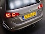 Volkswagen Golf Variant 1.2 TSI Highline (TREKHAAK, ACHTERUITRIJCAMERA, NAVIGATIESYSTEEM, CLIMATE CONTROL, CRUISE CONTROL, NAP)