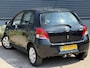 Toyota Yaris 1.3 VVTi Dynamic Limited - Airco - Trekhaak - Nap -