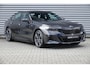 BMW i5 eDrive40 84 kWh | M Sport Pro | BTW | Leder | Black Pack | Iconic Glow Grile | 360 Cam |