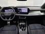 Audi Q3 1.5 e-hybrid S edition 272 PK | Adaptive cruise control | Elektrische voorstoelen | Dodehoekdetectie | Verwarmbare voorstoelen | 360 graden camera | Head-up display | LED-koplampen | Privacy glas | Trekhaak | Comfortsleutel | Alarm Klasse III |
