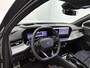 Audi Q3 1.5 e-hybrid S edition 272 PK | Adaptive cruise control | Elektrische voorstoelen | Dodehoekdetectie | Verwarmbare voorstoelen | 360 graden camera | Head-up display | LED-koplampen | Privacy glas | Trekhaak | Comfortsleutel | Alarm Klasse III |