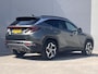 Hyundai Tucson 1.6 T-GDI PHEV Comfort Smart 4WD / Dealer onderhouden / Fabrieksgarantie tot 05-2027 / Accu SoH 100 %/ Adapt. CC / Camera / Navigatie / Apple Carplay Android / Stuur- & stoelverwarming / 19" LM wielen /