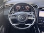 Hyundai Tucson 1.6 T-GDI PHEV Comfort Smart 4WD / Dealer onderhouden / Fabrieksgarantie tot 05-2027 / Accu SoH 100 %/ Adapt. CC / Camera / Navigatie / Apple Carplay Android / Stuur- & stoelverwarming / 19" LM wielen /