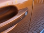 Peugeot e-2008 EV GT 50 kWh Navigatie | SOH 93% | Parkeercamera | Parkeersensoren | Climate control |