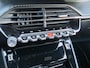 Peugeot e-2008 EV GT 50 kWh Navigatie | SOH 93% | Parkeercamera | Parkeersensoren | Climate control |