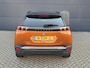 Peugeot e-2008 EV GT 50 kWh Navigatie | SOH 93% | Parkeercamera | Parkeersensoren | Climate control |