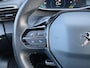 Peugeot e-2008 EV GT 50 kWh Navigatie | SOH 93% | Parkeercamera | Parkeersensoren | Climate control |