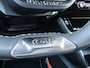 Peugeot e-2008 EV GT 50 kWh Navigatie | SOH 93% | Parkeercamera | Parkeersensoren | Climate control |