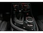 BMW 2-Serie Active Tourer 218i M Sport / Orig. Nederlands / Panoramadak / Elektr. verstelbare voorstoelen (links met memory) / Trekhaak (afneembaar) / Harman Kardon Sound System / Stoelverwarming / Lederen bekleding / HUD / Cruise Control / Navigatie / Elektr. achterklep bediening / Dynamic Damper Control