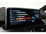 BMW 2-Serie Active Tourer 218i M Sport / Orig. Nederlands / Panoramadak / Elektr. verstelbare voorstoelen (links met memory) / Trekhaak (afneembaar) / Harman Kardon Sound System / Stoelverwarming / Lederen bekleding / HUD / Cruise Control / Navigatie / Elektr. achterklep bediening / Dynamic Damper Control