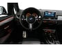 BMW 2-Serie Active Tourer 218i M Sport / Orig. Nederlands / Panoramadak / Elektr. verstelbare voorstoelen (links met memory) / Trekhaak (afneembaar) / Harman Kardon Sound System / Stoelverwarming / Lederen bekleding / HUD / Cruise Control / Navigatie / Elektr. achterklep bediening / Dynamic Damper Control