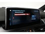 BMW 2-Serie Active Tourer 218i M Sport / Orig. Nederlands / Panoramadak / Elektr. verstelbare voorstoelen (links met memory) / Trekhaak (afneembaar) / Harman Kardon Sound System / Stoelverwarming / Lederen bekleding / HUD / Cruise Control / Navigatie / Elektr. achterklep bediening / Dynamic Damper Control