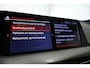 BMW 1-Serie M135i xDrive High Executive Edition / Orig. Nederlands / Panoramadak / Stoelverwarming / Apple Carplay - Android Auto / Ambienteverlichting / HUD / Achteruitrijcamera / Cruise Control / 19'' LMV / Spiegel-pakket / LED koplampen / Lederen bekleding