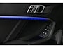 BMW 1-Serie M135i xDrive High Executive Edition / Orig. Nederlands / Panoramadak / Stoelverwarming / Apple Carplay - Android Auto / Ambienteverlichting / HUD / Achteruitrijcamera / Cruise Control / 19'' LMV / Spiegel-pakket / LED koplampen / Lederen bekleding