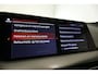 BMW 1-Serie M135i xDrive High Executive Edition / Orig. Nederlands / Panoramadak / Stoelverwarming / Apple Carplay - Android Auto / Ambienteverlichting / HUD / Achteruitrijcamera / Cruise Control / 19'' LMV / Spiegel-pakket / LED koplampen / Lederen bekleding