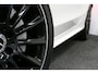Mercedes-Benz C-klasse Coupé 200 AMG Line Night Edition / Panoramadak / Apple Carplay - Android Auto / Stoelverwarming / 19'' LMV / Navigatie / Cruise Control / Night Pakket / LED koplampen / Agility Control
