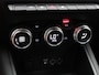 Renault Captur 1.6 E-Tech Plug-in Hybrid 160 Intens | Parkeersensoren voor en achter | Climate control | Navigatie | Achteruitrijcamera |