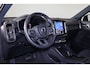 Volvo EX40 Extended Range Plus 82 kWh - IntelliSafe Assist & Surround - Harman/Kardon audio - Parkeercamera achter - Verwarmde voorstoelen & stuur - Parkeersensoren voor & achter - Draadloze tel. lader - Warmtepomp - Inklapbare trekhaak - 19' LMV