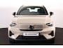 Volvo EX40 Extended Range Plus 82 kWh - IntelliSafe Assist & Surround - Harman/Kardon audio - Parkeercamera achter - Verwarmde voorstoelen & stuur - Parkeersensoren voor & achter - Draadloze tel. lader - Warmtepomp - Inklapbare trekhaak - 19' LMV