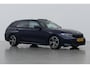 BMW 3-Serie Touring 330e xDrive | ACC | Trekhaak | Panoramadak | 360° Camera | Harman/Kardon | Head-Up | Stuurverwarming