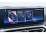 BMW 3-Serie Touring 330e xDrive | ACC | Trekhaak | Panoramadak | 360° Camera | Harman/Kardon | Head-Up | Stuurverwarming