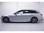 Mercedes-Benz C-klasse Estate 200 Launch Edition AMG Line NAP 1e eigen. nw.prijs:63750.- Navigatie premium-pack wegklapbare-trekhaak electrische-achterklep electrisch verstelbare voorstoelen met memo private-glas ECC led-verlichting ACC 360-camera DAB-ontvangst kevlar-inlegdelen stoelverwarming APPLE-carplay