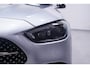Mercedes-Benz C-klasse Estate 200 Launch Edition AMG Line NAP 1e eigen. nw.prijs:63750.- Navigatie premium-pack wegklapbare-trekhaak electrische-achterklep electrisch verstelbare voorstoelen met memo private-glas ECC led-verlichting ACC 360-camera DAB-ontvangst kevlar-inlegdelen stoelverwarming APPLE-carplay