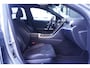Mercedes-Benz C-klasse Estate 200 Launch Edition AMG Line NAP 1e eigen. nw.prijs:63750.- Navigatie premium-pack wegklapbare-trekhaak electrische-achterklep electrisch verstelbare voorstoelen met memo private-glas ECC led-verlichting ACC 360-camera DAB-ontvangst kevlar-inlegdelen stoelverwarming APPLE-carplay