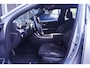 Mercedes-Benz C-klasse Estate 200 Launch Edition AMG Line NAP 1e eigen. nw.prijs:63750.- Navigatie premium-pack wegklapbare-trekhaak electrische-achterklep electrisch verstelbare voorstoelen met memo private-glas ECC led-verlichting ACC 360-camera DAB-ontvangst kevlar-inlegdelen stoelverwarming APPLE-carplay