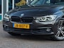 BMW 3-Serie 320i Essential|Leder|LED|Navi Pro|Stoelv.|Cruise|PDC|NAP