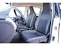 Volkswagen Up! 1.0 65pk | Cruise Control | Parkeersensoren | Achteruitrijcamera | DAB