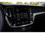 Volvo V60 Cross Country 2.0 B5 AWD Pro , Trekhaak, Stoel/stuurverwarming, Elektrisch verstelbare stoelen met geheugen,
