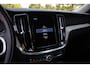 Volvo V60 Cross Country 2.0 B5 AWD Pro , Trekhaak, Stoel/stuurverwarming, Elektrisch verstelbare stoelen met geheugen,