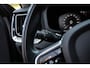 Volvo V60 Cross Country 2.0 B5 AWD Pro , Trekhaak, Stoel/stuurverwarming, Elektrisch verstelbare stoelen met geheugen,