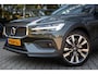 Volvo V60 Cross Country 2.0 B5 AWD Pro , Trekhaak, Stoel/stuurverwarming, Elektrisch verstelbare stoelen met geheugen,
