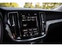 Volvo V60 Cross Country 2.0 B5 AWD Pro , Trekhaak, Stoel/stuurverwarming, Elektrisch verstelbare stoelen met geheugen,