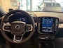 Volvo XC40 B4 Plus Black Edition | NIEUW | Schuif/-kanteldak | Harman Kardo
