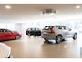 Volvo XC40 B4 Plus Black Edition | NIEUW | Schuif/-kanteldak | Harman Kardo