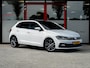 Volkswagen Polo 1.0 TSI Highline | R-Line | LED Koplampen | Origineel NL | Schuif/ Kantel Panorama Dak | Virtual Cockpit | Adaptieve Cruise Control | Climate Control | Privacy Glas | Mistlampen | Parkeersensoren |
