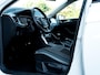 Volkswagen Polo 1.0 TSI Highline | R-Line | LED Koplampen | Origineel NL | Schuif/ Kantel Panorama Dak | Virtual Cockpit | Adaptieve Cruise Control | Climate Control | Privacy Glas | Mistlampen | Parkeersensoren |
