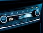 Volkswagen Polo 1.0 TSI Highline | R-Line | LED Koplampen | Origineel NL | Schuif/ Kantel Panorama Dak | Virtual Cockpit | Adaptieve Cruise Control | Climate Control | Privacy Glas | Mistlampen | Parkeersensoren |