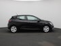 Renault Clio 1.0 TCe Zen 90 Pk | Navigatie | Apple & Android Carplay | Airco | Cruise Control | Parkeersensoren | All-Season Banden | Bluetooth | Hill Hold Functie | Verkeersbord Detectie | Rijstrooksensor |