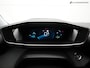 Peugeot e-2008 EV Allure 50 kWh Sport SOH 90% (APPLE CARPLAY,LED,PREMIUM-STOELEN,KEYLESS,STOELVERWARMING,ADAPTIVE CRUISE,CAMERA)