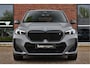 BMW iX1 xDrive30 M-Sport Pano Trekh ACC H/K HUD 360 e-zetels Frozen-Grey