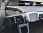 Hyundai Ioniq 5 Connect 77.4 kWh / SOH 100% / Fabrieksgarantie tot 05-2028 / Dealer onderhouden / Trekgewicht 1600 kg / CCS snelladen / Warmtepomp / Stuur- & Stoelverwarming / Achteruitrijcamera / Adaptief cruise control / Keyless Entry/Start / Apple Carplay Android Auto /
