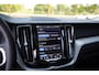 Volvo XC60 2.0 T6 Plug-in hybrid AWD Plus Bright , Trekhaak, Apple Carplay, Stuur/stoelverwarming, Panoramadak, Cruise control